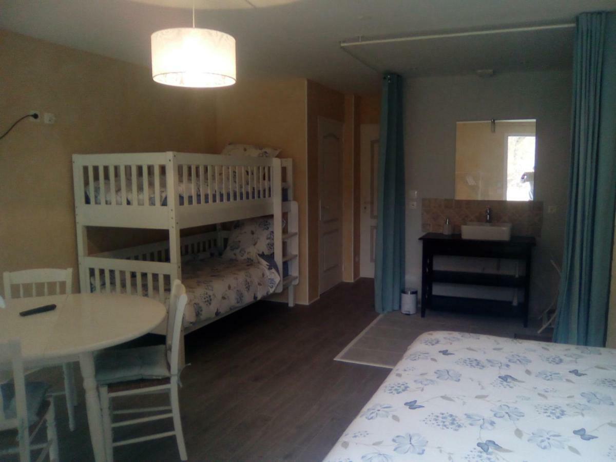 Chambre D'Hotes - Le Safran Du Val D'Or Anneyron Zewnętrze zdjęcie