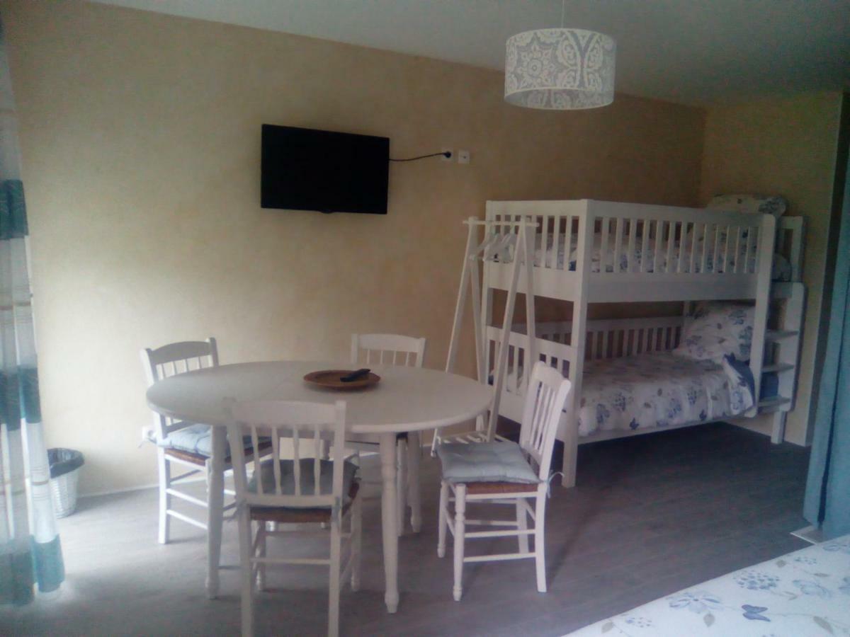 Chambre D'Hotes - Le Safran Du Val D'Or Anneyron Zewnętrze zdjęcie