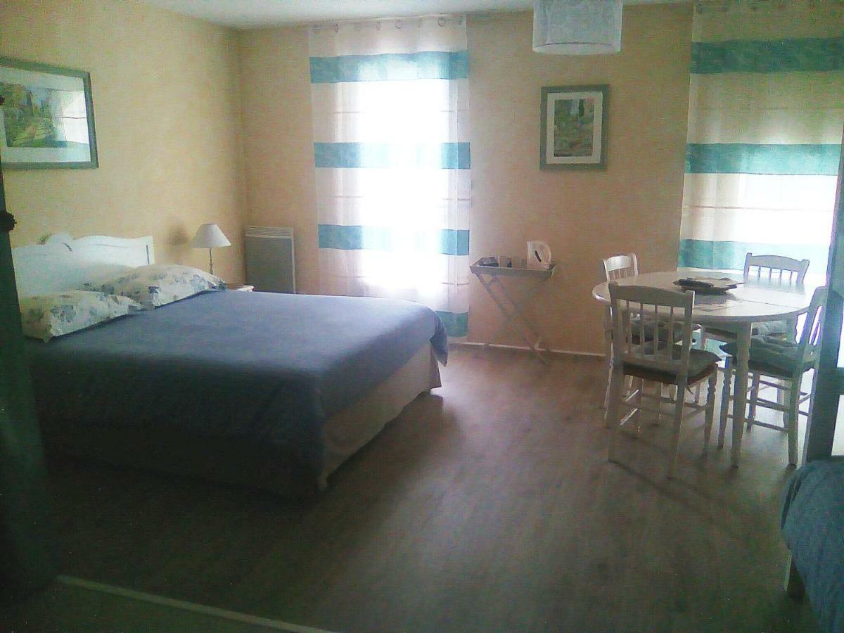 Chambre D'Hotes - Le Safran Du Val D'Or Anneyron Zewnętrze zdjęcie